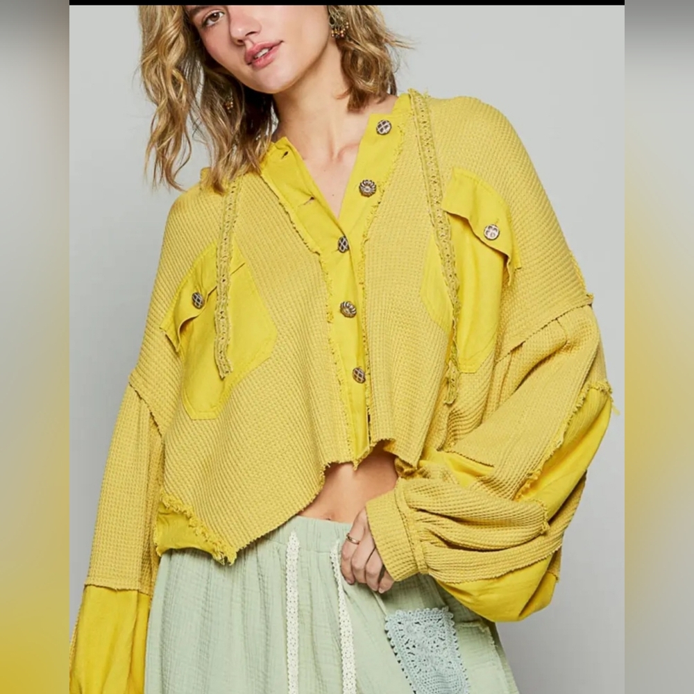POL Yellow Mixed-Media Button-Front Cropped Blouse